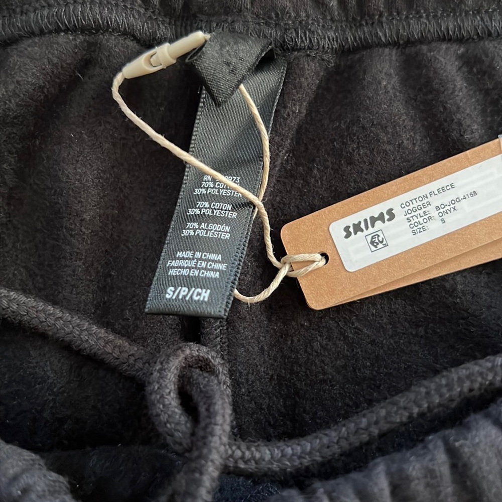 SKIMS COTTON FLEECE CLASSIC JOGGER - Picture 2 of 3